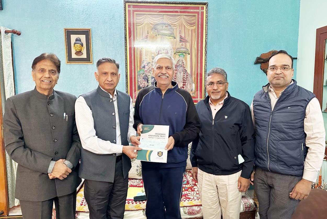 The Advisory Trustee Nomination Letter and Trust Brochure